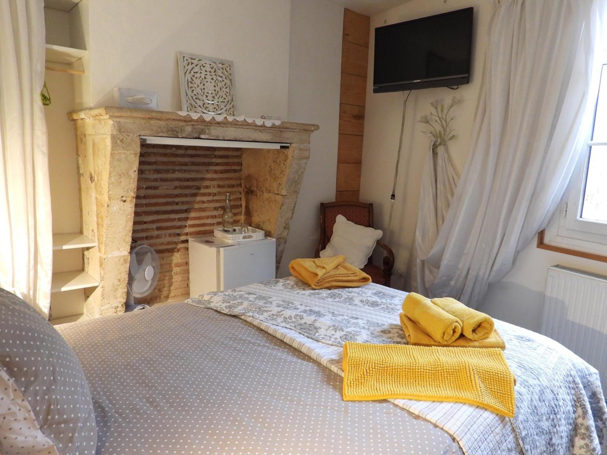 B&B Le Miroir Aux Fees Bordeaux Kültér fotó